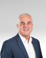 Agent Bradley Bush (Ph: 954-270-2253) is listing 510 N Birch Rd, Fort Lauderdale, FL 33304, MLS ID: F10484838