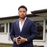 Agent Stephan Nelson (Ph: 786-617-5028) is listing 460 Northeast 28th Street, unit 3407, Miami, FL 33137