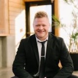 Agent Andrew Nielson (Ph: +17196592420)