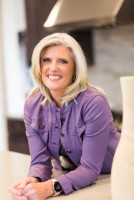 Agent Michelle Cuscaden (Ph: +13032503786), MLS ID: 066123