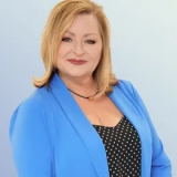 Agent Lyn Breedlove (Ph: +19415440399)